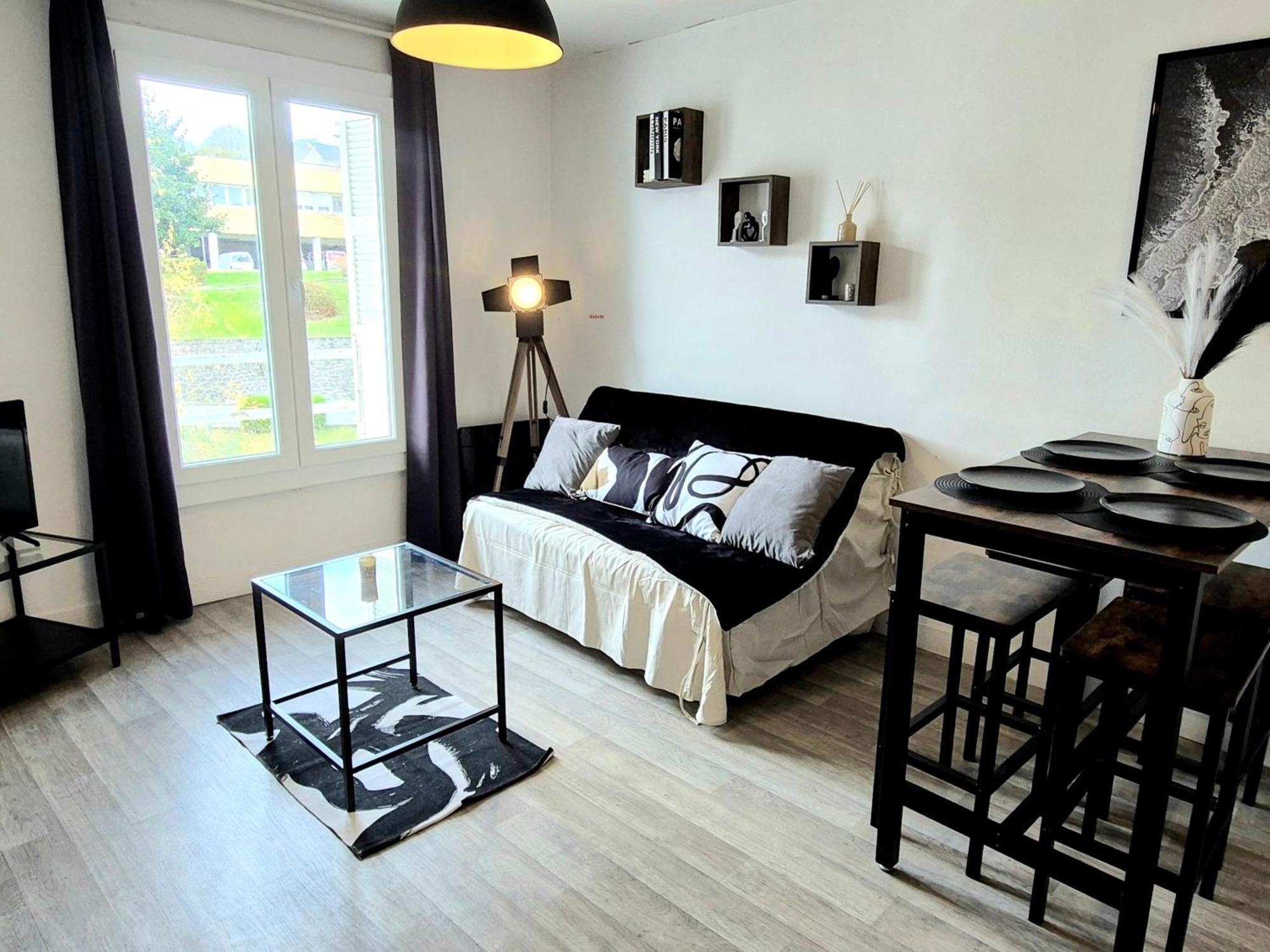L'Atelier-T2 Proche Du Centre-Wifi-Parking Apartman Lourdes Kültér fotó